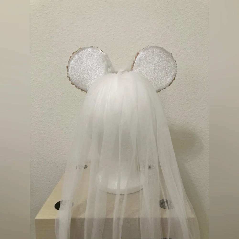 Disney Parks Bridal Minnie Mouse Ears Veil Bride Sequin Headband - Picture 7 of 13